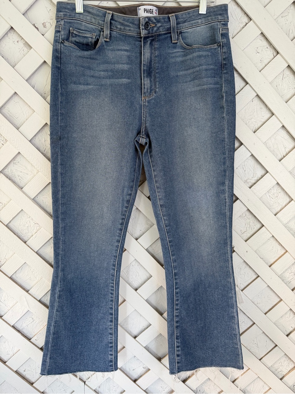 PAIGE Colette High Rise Crop Flare Jeans Raw Hem Size 32